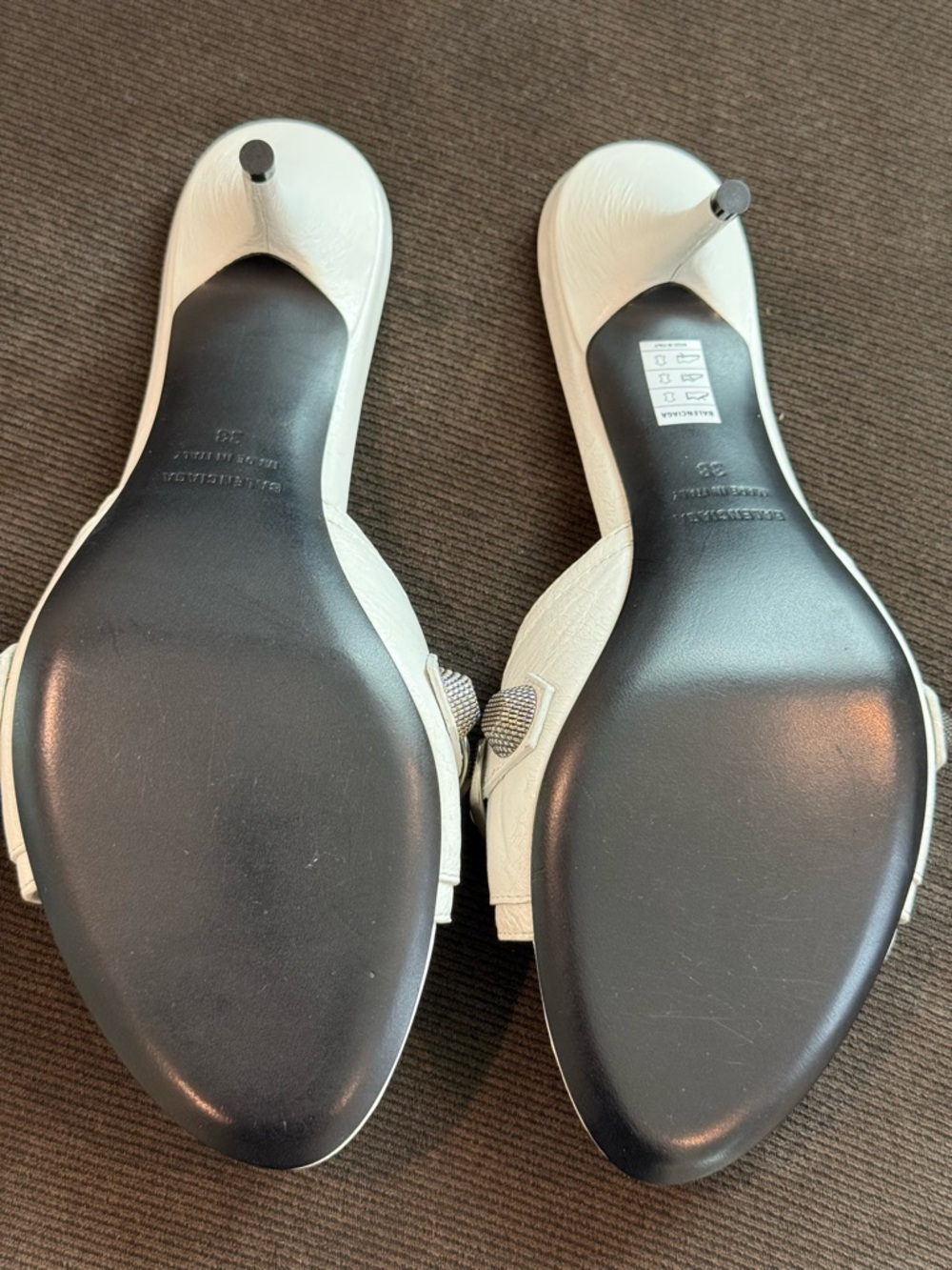 Balenciaga Cagole Mules. - Picture 9 of 11